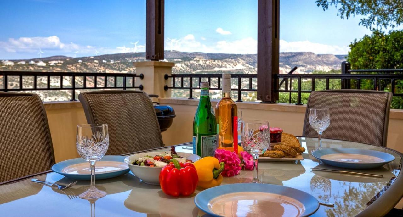 Fantastic Junior Villa Cz02 Salamis With Gorgeous Views, Aphrodite Hills Kouklia Esterno foto