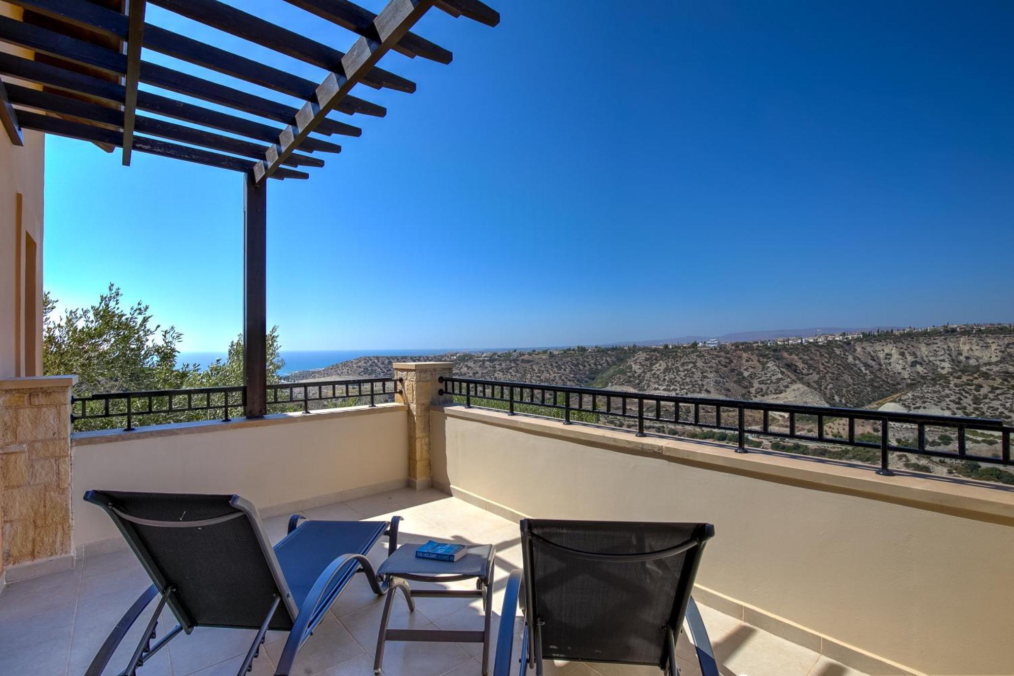 Fantastic Junior Villa Cz02 Salamis With Gorgeous Views, Aphrodite Hills Kouklia Esterno foto