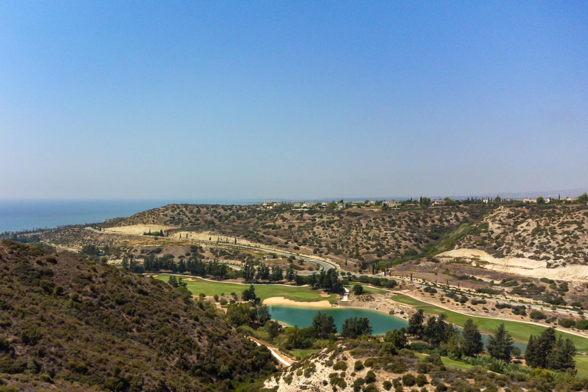 Fantastic Junior Villa Cz02 Salamis With Gorgeous Views, Aphrodite Hills Kouklia Esterno foto