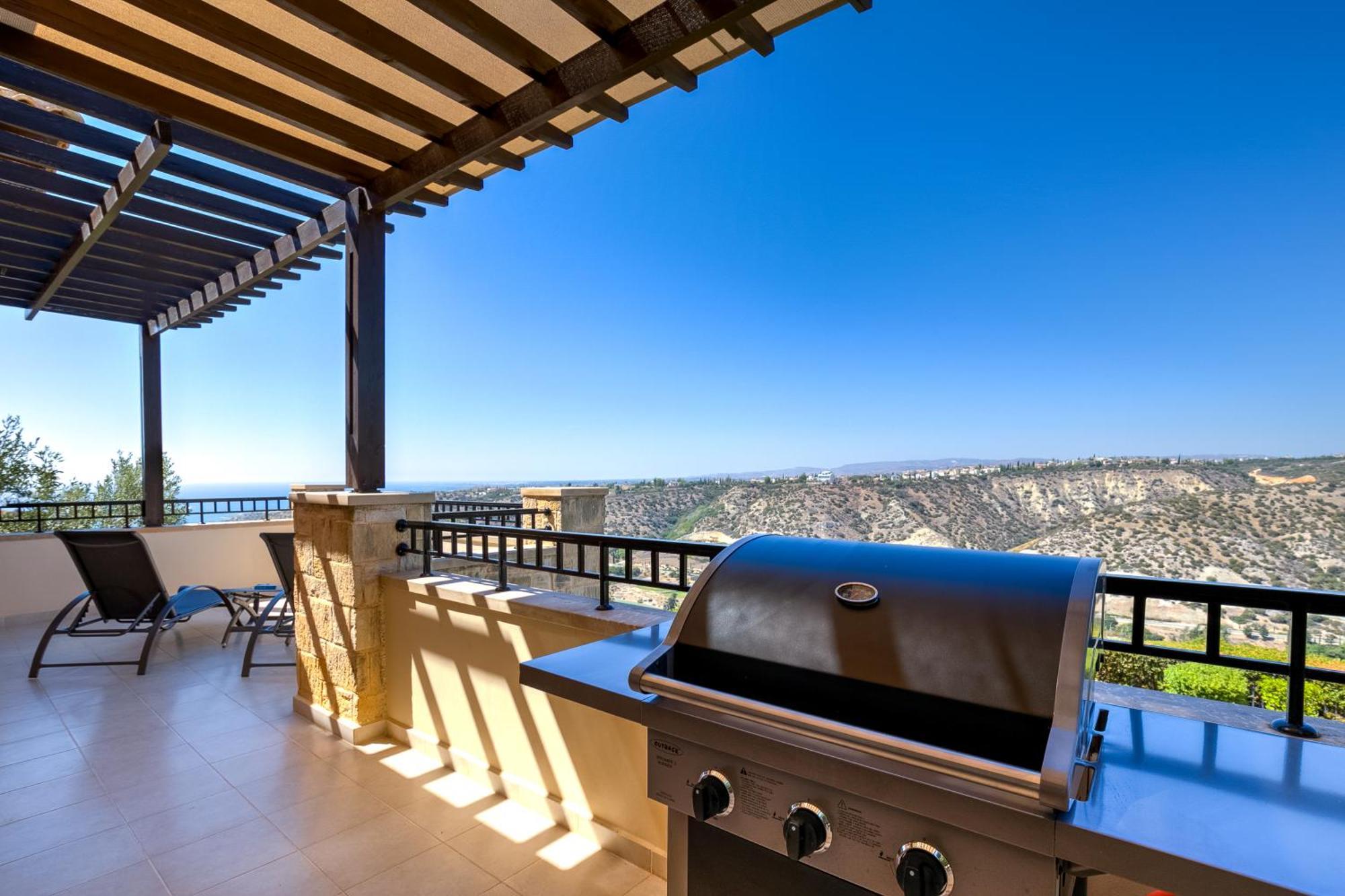 Fantastic Junior Villa Cz02 Salamis With Gorgeous Views, Aphrodite Hills Kouklia Esterno foto